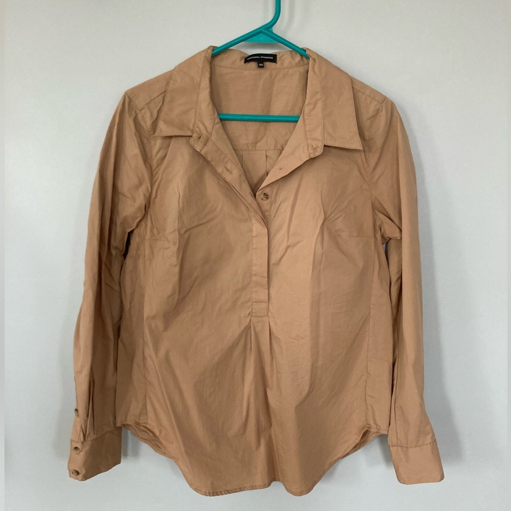 Universal standard elbe popover stretch shirt